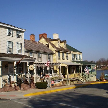 Inn At The Canal Bed & Breakfast Chesapeake City エクステリア 写真