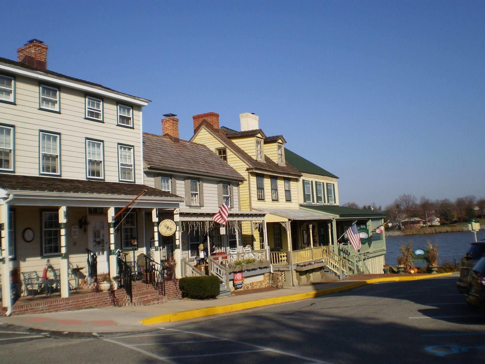 Inn At The Canal Bed & Breakfast Chesapeake City エクステリア 写真